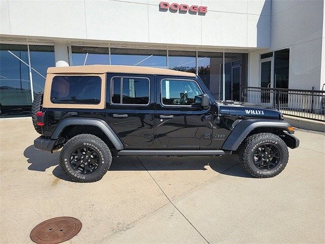 2022 Jeep Wrangler Unlimited Willys