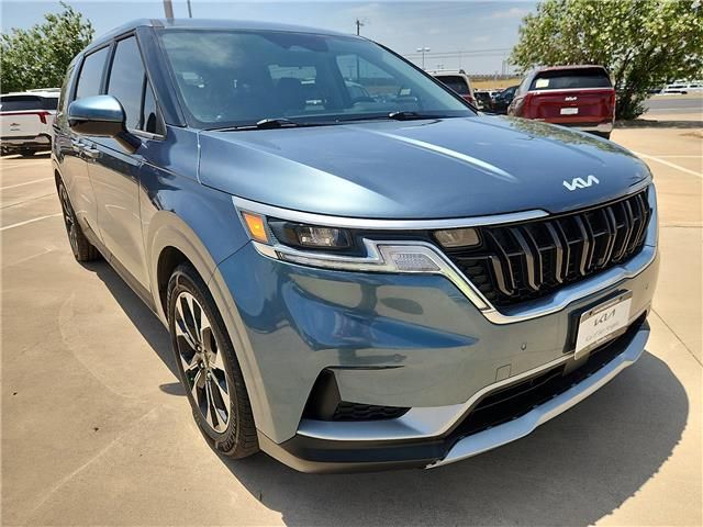 2022 Kia Carnival EX