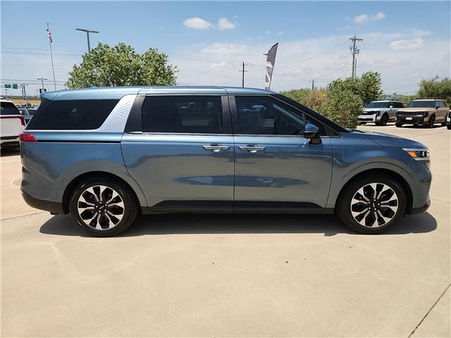 2022 Kia Carnival EX
