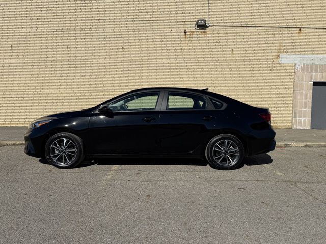 2022 Kia Forte FE