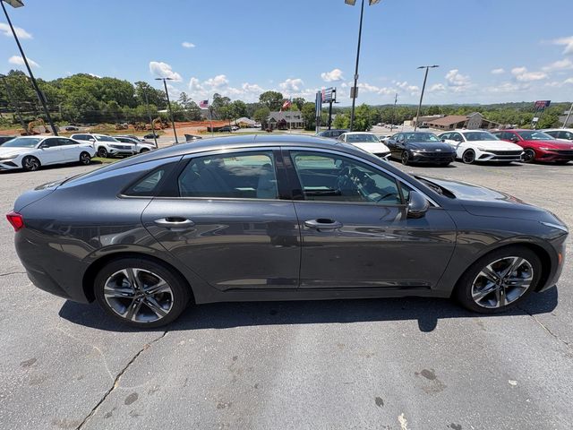 2022 Kia K5 EX