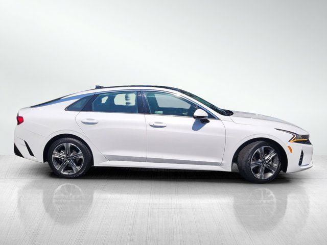 2022 Kia K5 EX