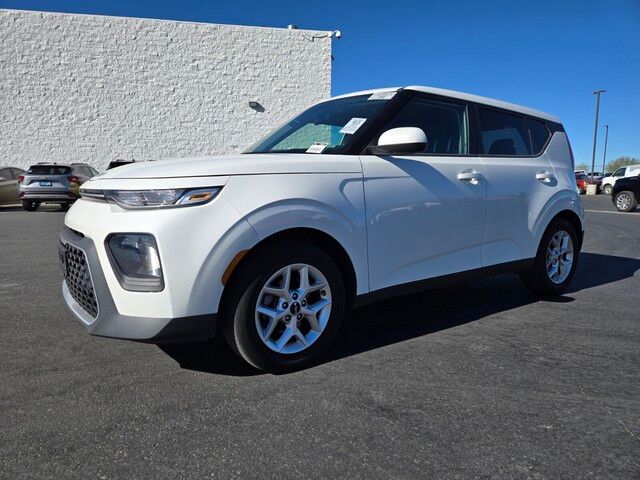 2022 Kia Soul LX