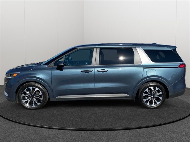 2022 Kia Carnival EX