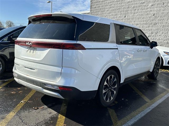 2022 Kia Carnival EX