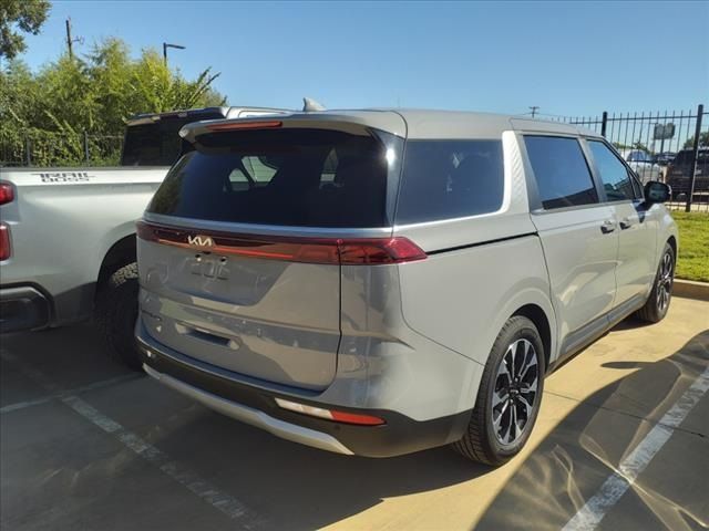 2022 Kia Carnival EX