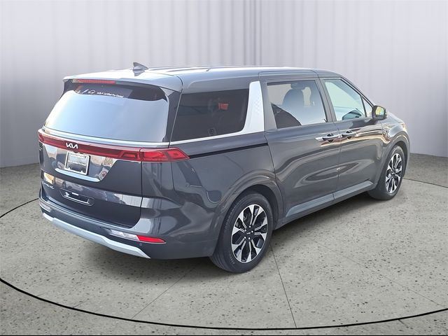 2022 Kia Carnival EX