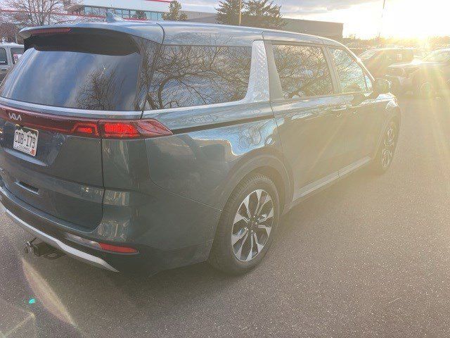 2022 Kia Carnival EX