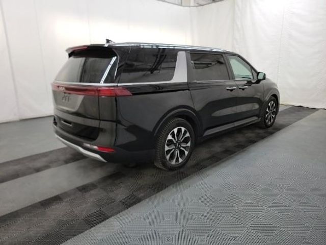 2022 Kia Carnival EX