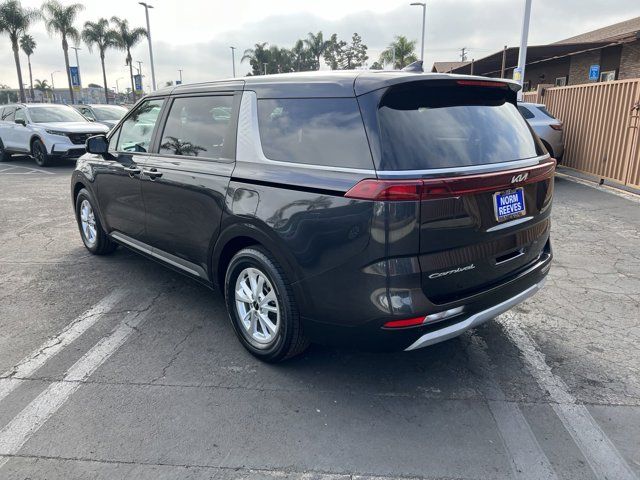 2022 Kia Carnival LX