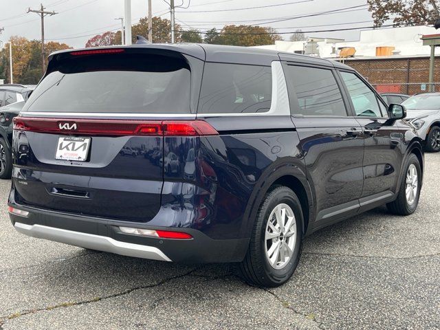 2022 Kia Carnival LX