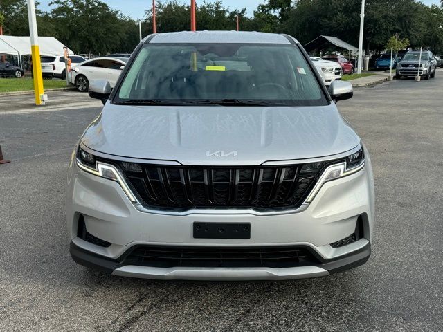 2022 Kia Carnival LX