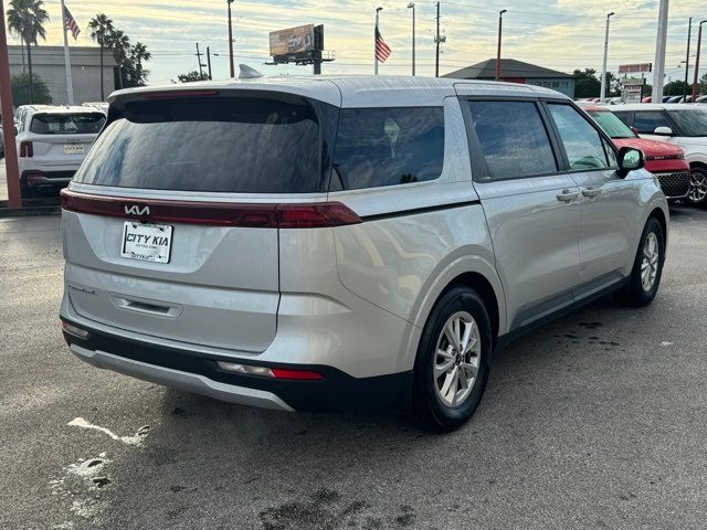 2022 Kia Carnival LX