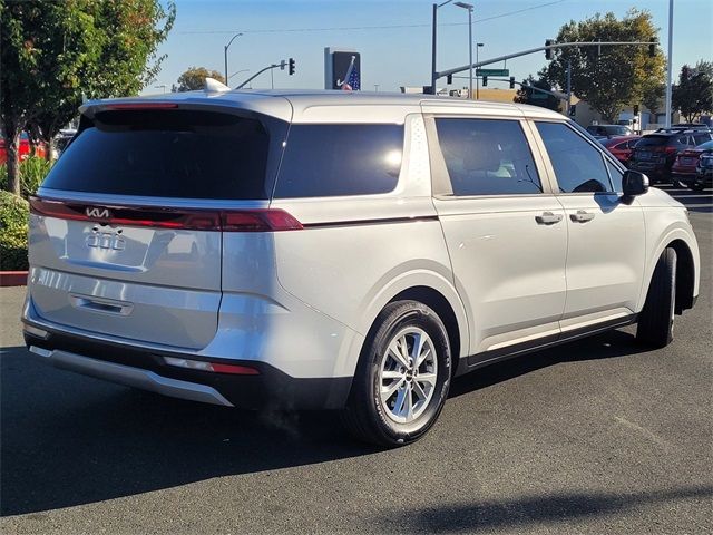 2022 Kia Carnival LX