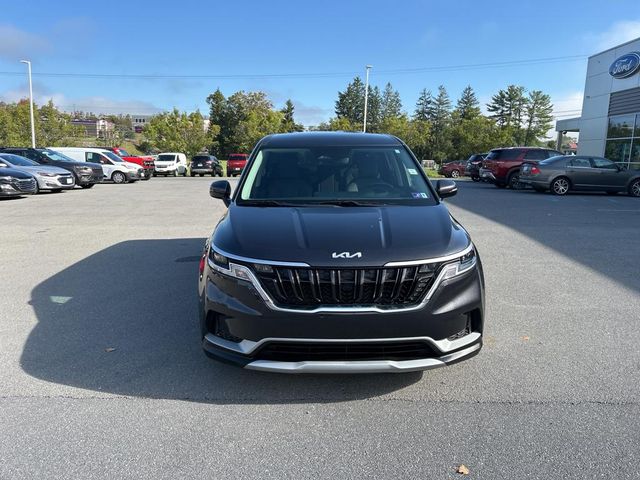 2022 Kia Carnival LX