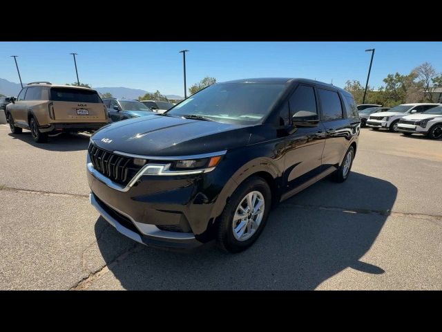 2022 Kia Carnival LXS