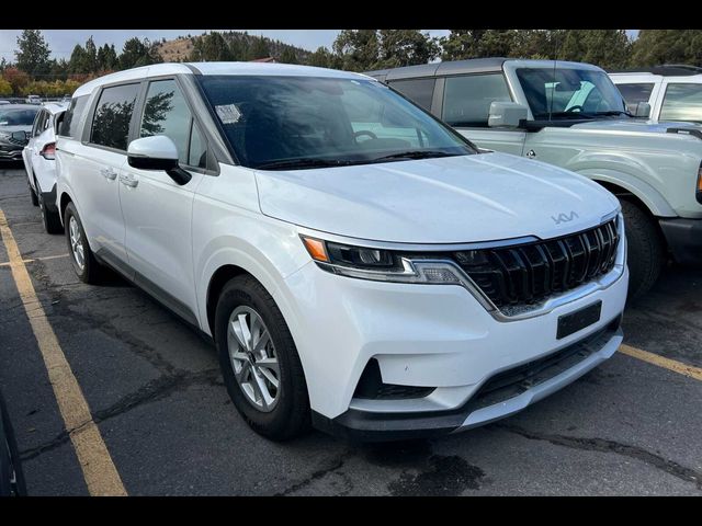 2022 Kia Carnival LX