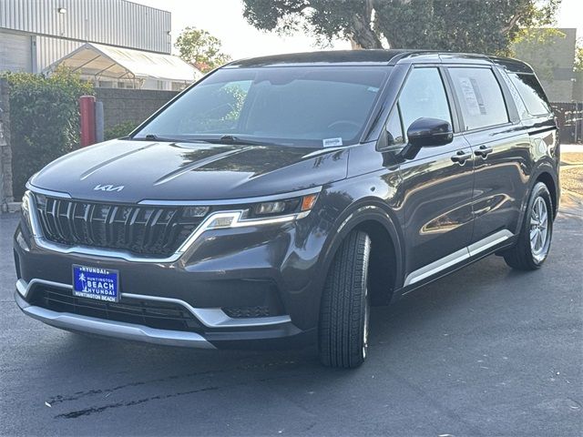 2022 Kia Carnival LX