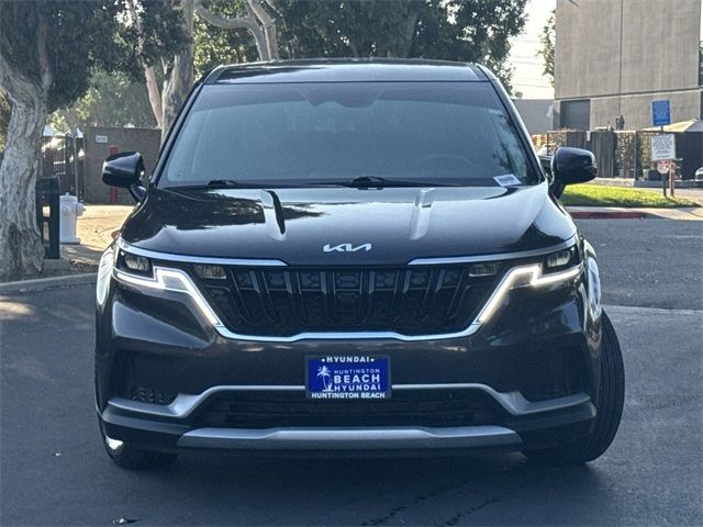 2022 Kia Carnival LX