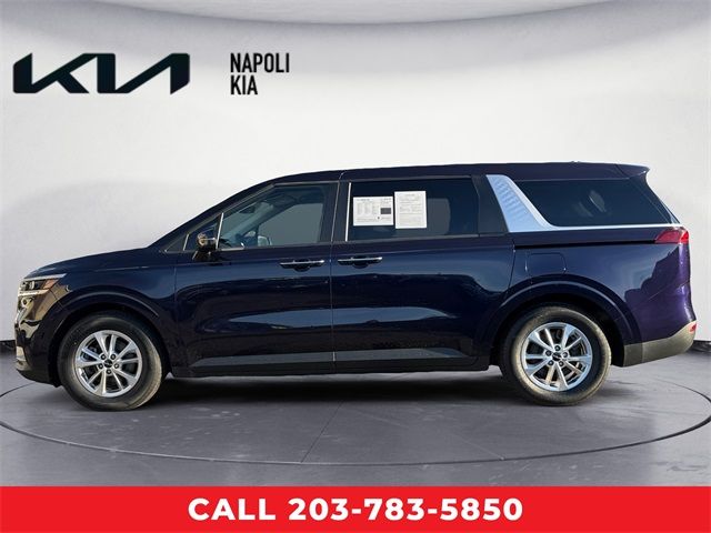 2022 Kia Carnival LX