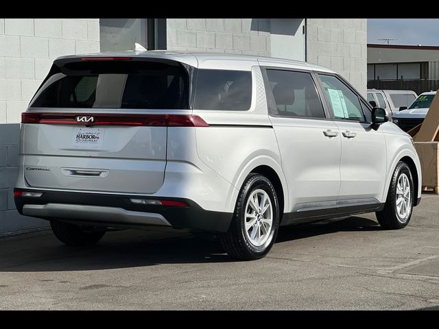 2022 Kia Carnival LX