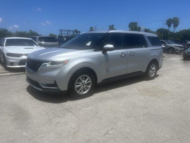 2022 Kia Carnival LX