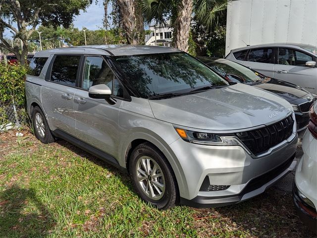 2022 Kia Carnival LXS