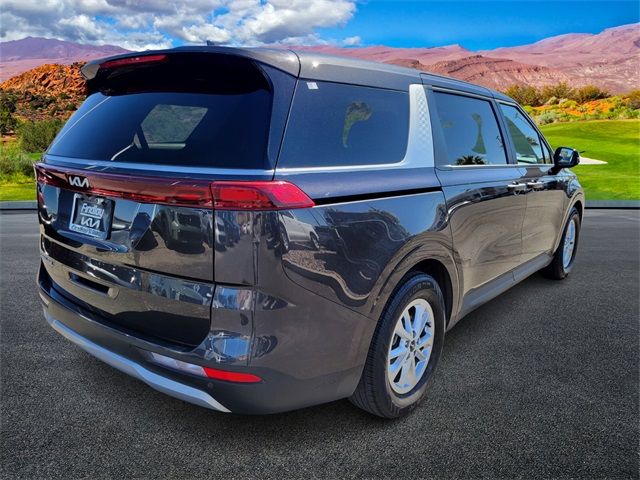 2022 Kia Carnival LX