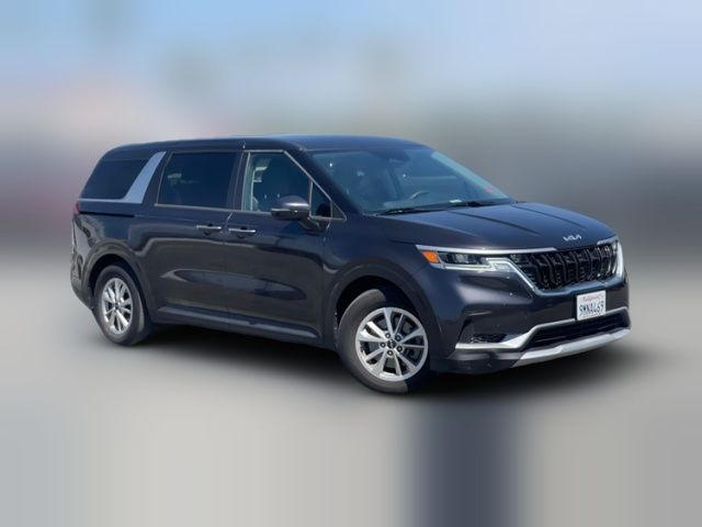 2022 Kia Carnival LX