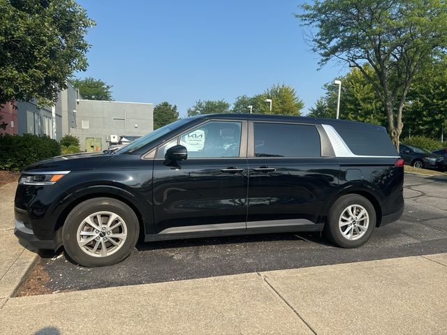 2022 Kia Carnival LXS