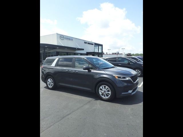 2022 Kia Carnival LXS