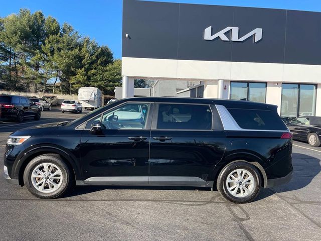 2022 Kia Carnival LXS