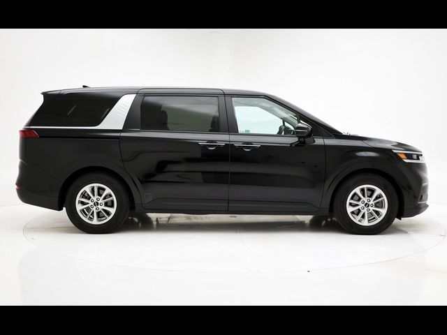 2022 Kia Carnival LXS