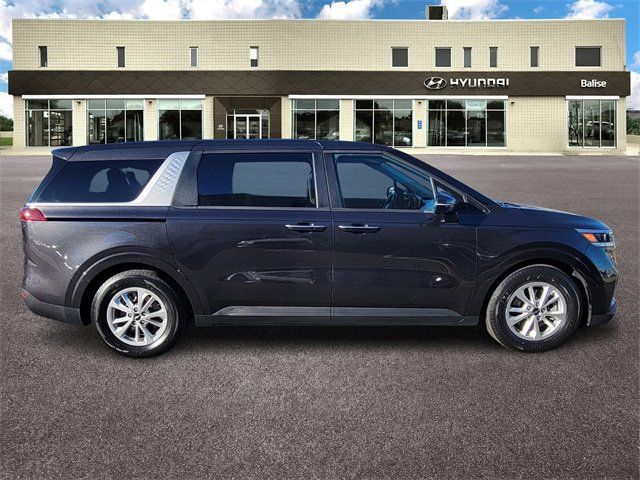 2022 Kia Carnival LXS