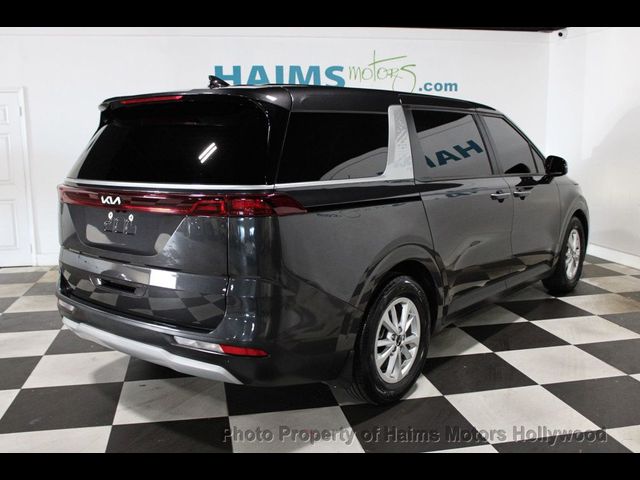 2022 Kia Carnival LX