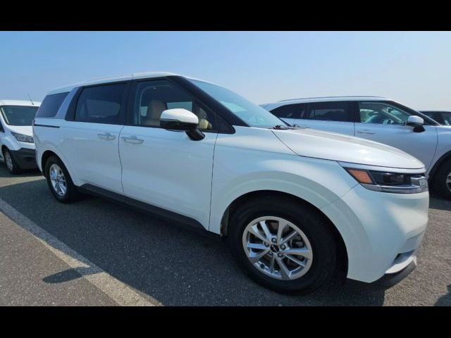 2022 Kia Carnival LX