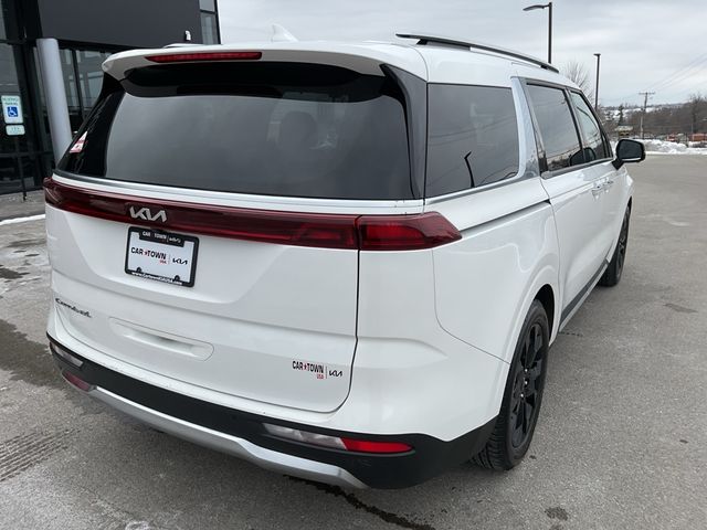 2022 Kia Carnival SX