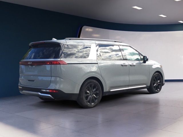 2022 Kia Carnival SX