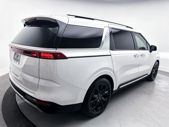 2022 Kia Carnival SX