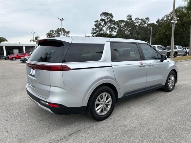 2022 Kia Carnival LX