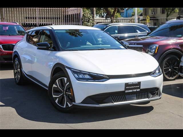 2022 Kia EV6 Light