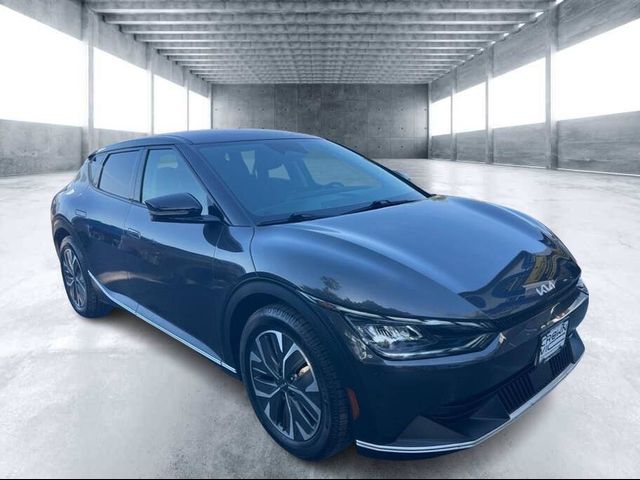 2022 Kia EV6 Light