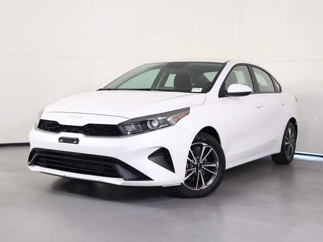 2022 Kia Forte FE