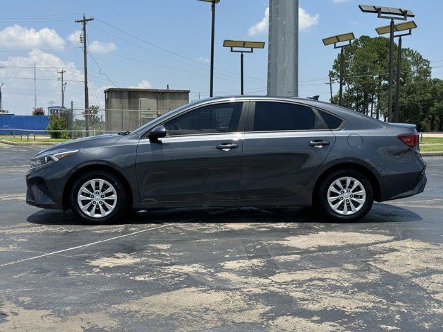 2022 Kia Forte FE