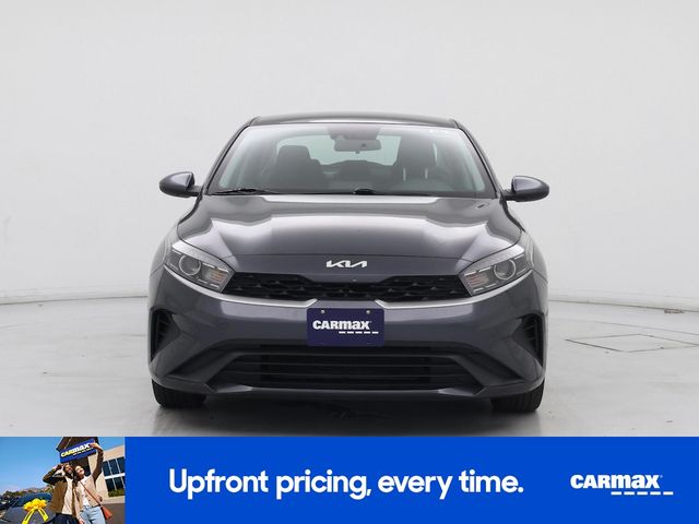 2022 Kia Forte FE