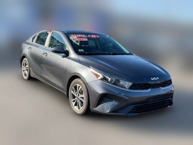 2022 Kia Forte FE