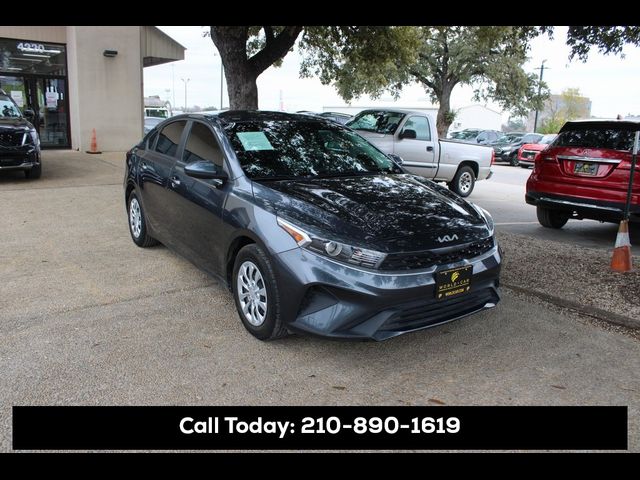 2022 Kia Forte FE