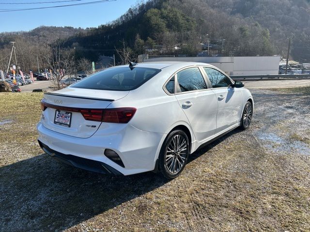 2022 Kia Forte GT-Line