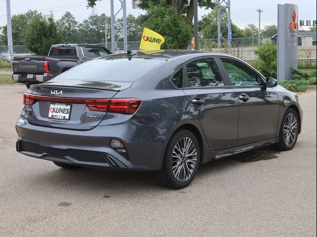 2022 Kia Forte GT-Line