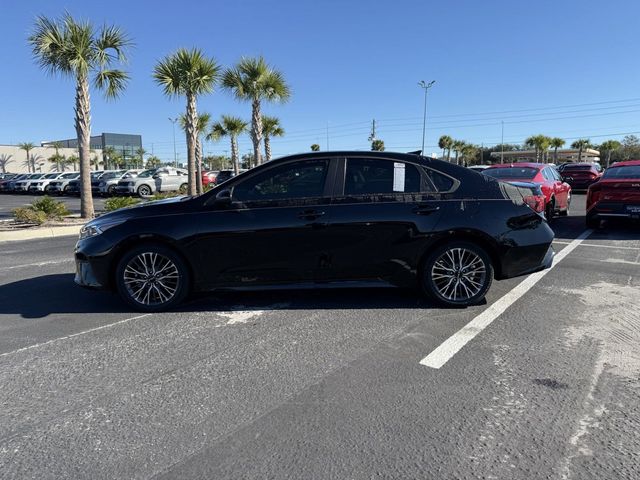 2022 Kia Forte GT-Line